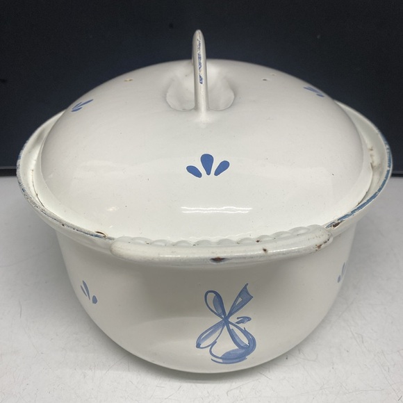 Dru Holland Enamel Cast Iron Blue Tulip Covered Casserole Dish 4176-24 - Picture 7 of 17